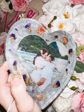 Load image into Gallery viewer, Epoxy Heart

